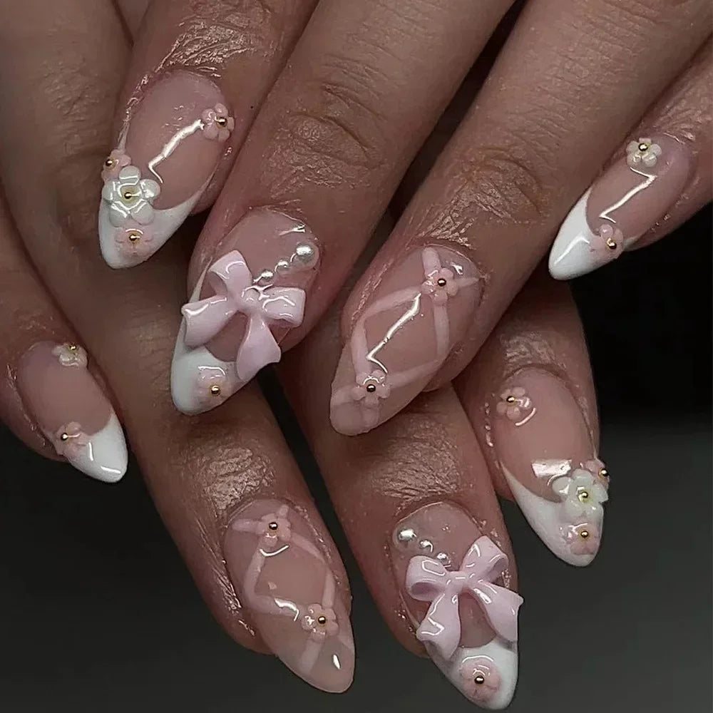Almond False Nails Cute Strawberries