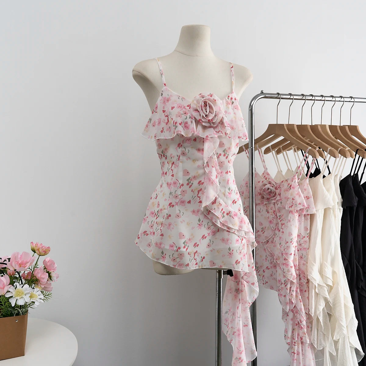 Summer Women Aesthetic Camisole Crop Top Ruffles Irregular Halter Tops Y2k Streetwear Coquette 2000s Aesthetic Vintage Design