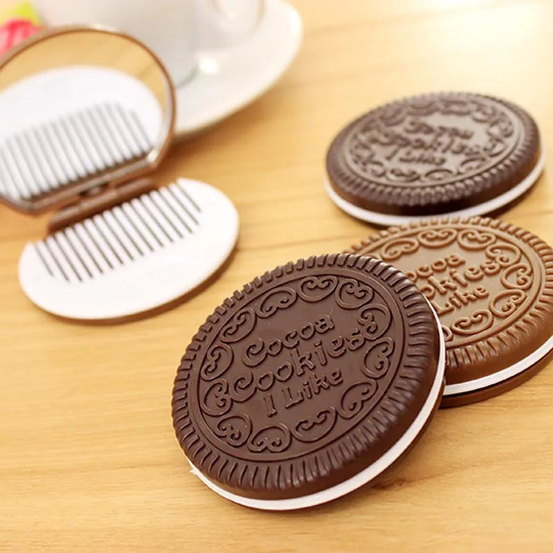 Mini Pocket Mirror With Comb