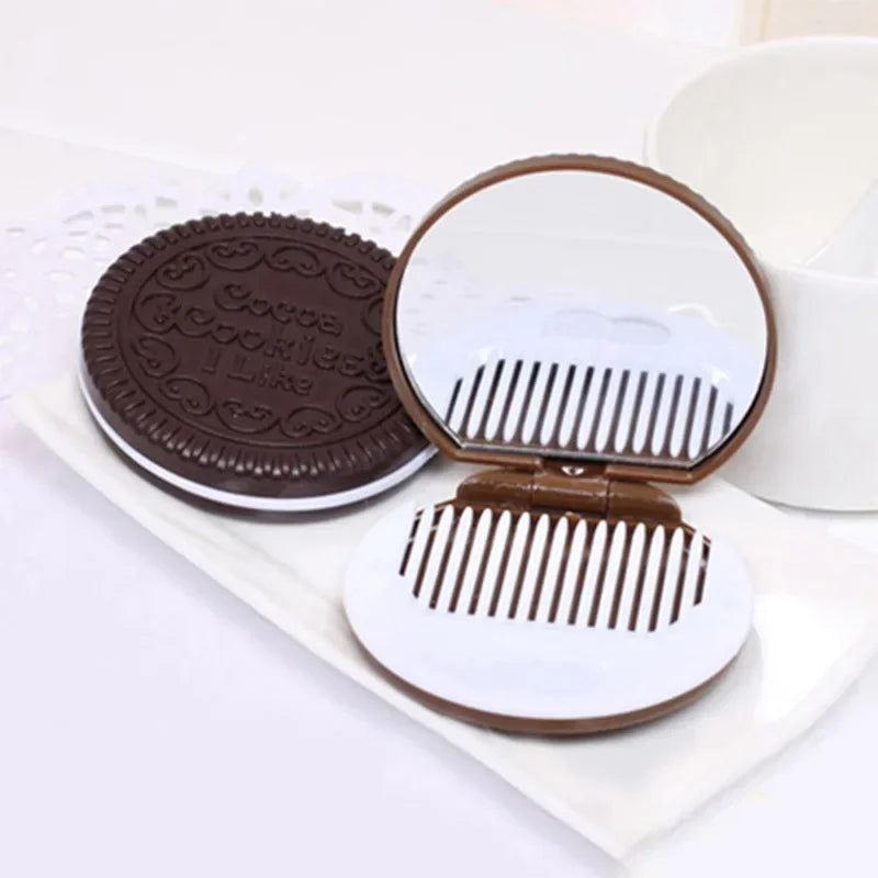Mini Pocket Mirror With Comb